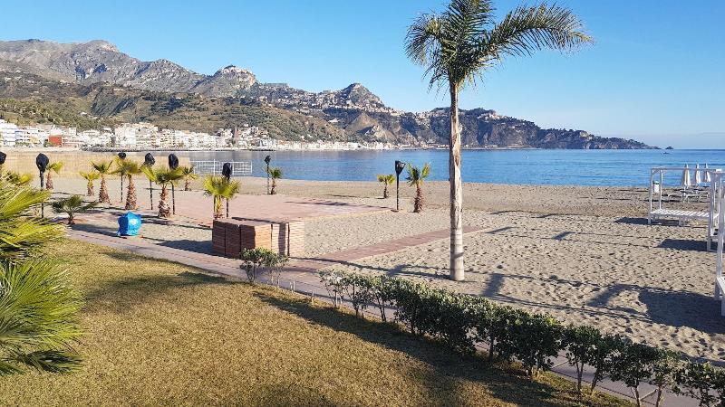 B&B Mimosa Giardini Naxos Exteriör bild