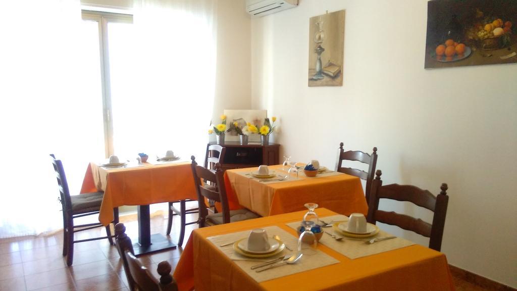 B&B Mimosa Giardini Naxos Exteriör bild