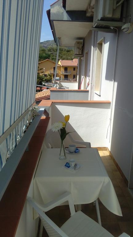 B&B Mimosa Giardini Naxos Exteriör bild