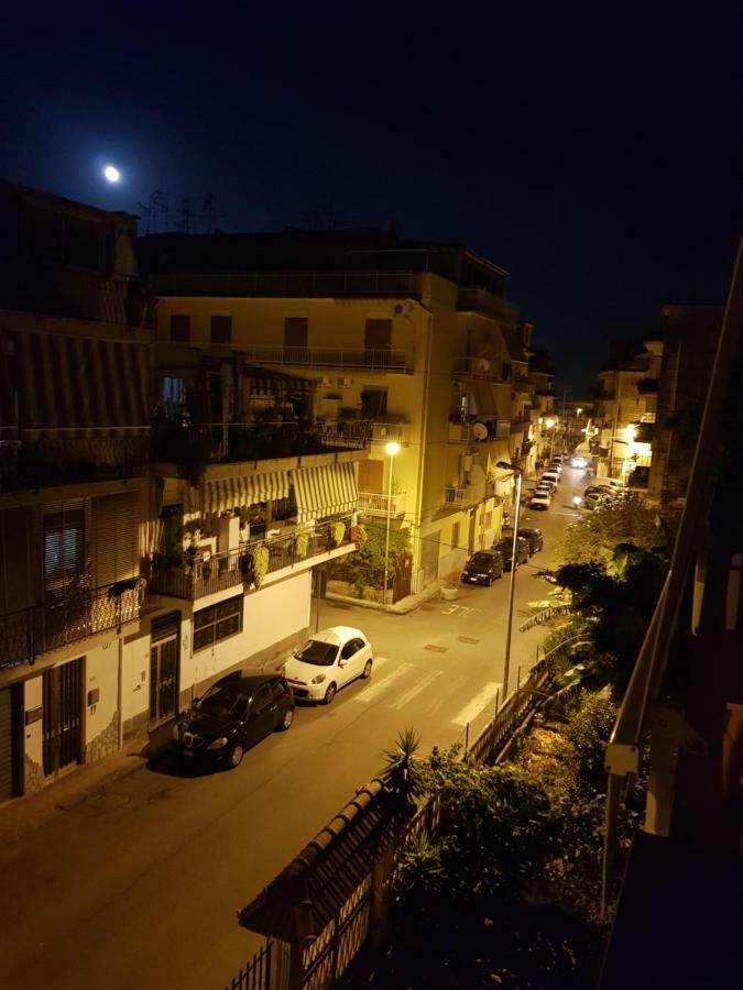 B&B Mimosa Giardini Naxos Exteriör bild