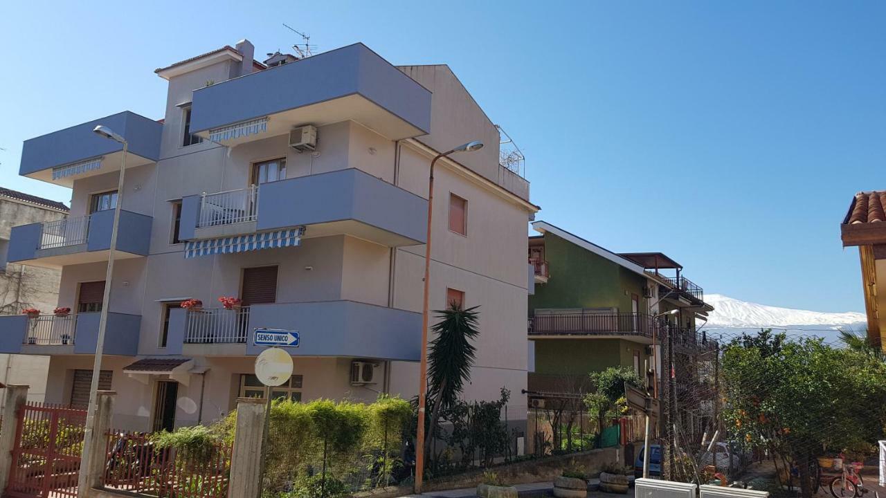 B&B Mimosa Giardini Naxos Exteriör bild