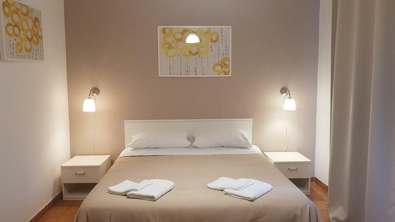 B&B Mimosa Giardini Naxos Exteriör bild