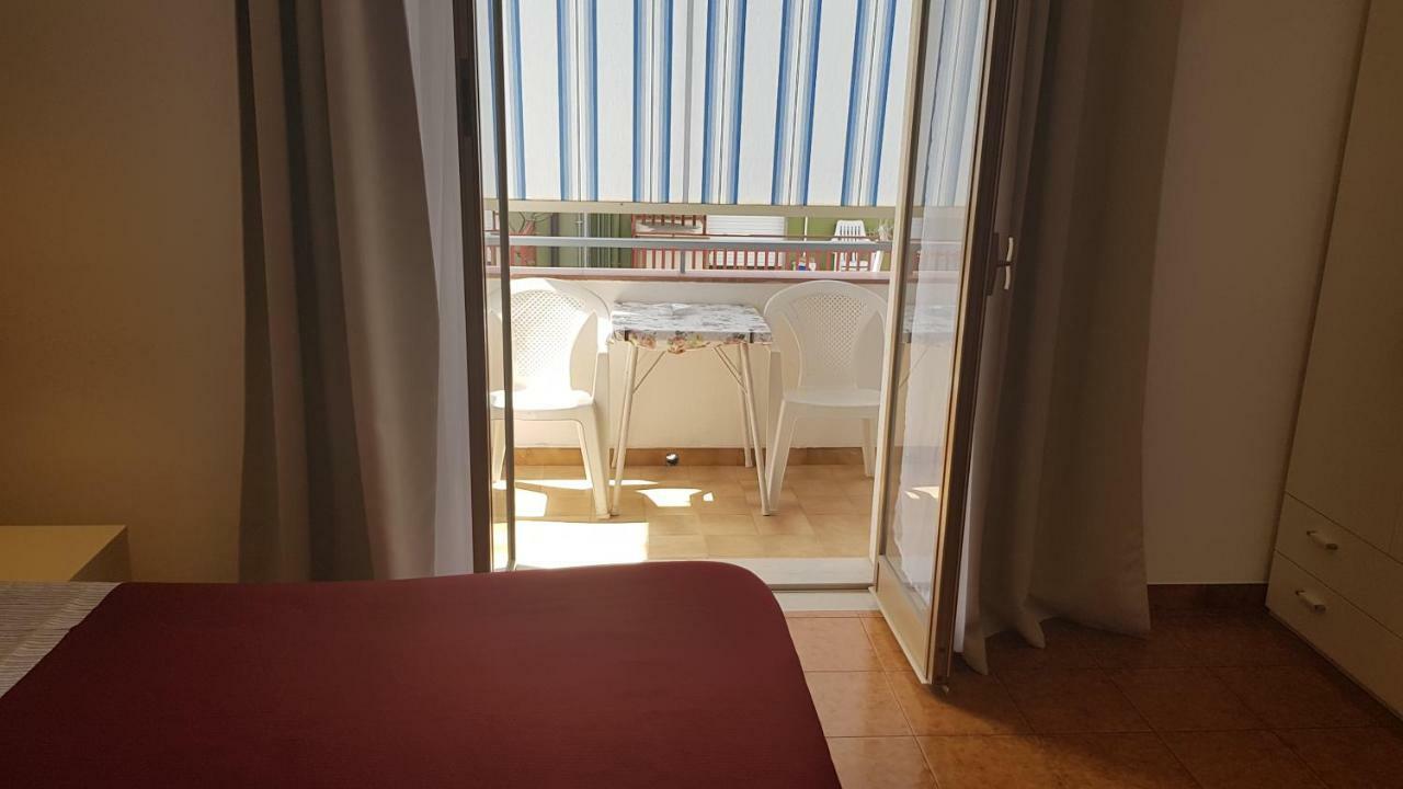B&B Mimosa Giardini Naxos Exteriör bild