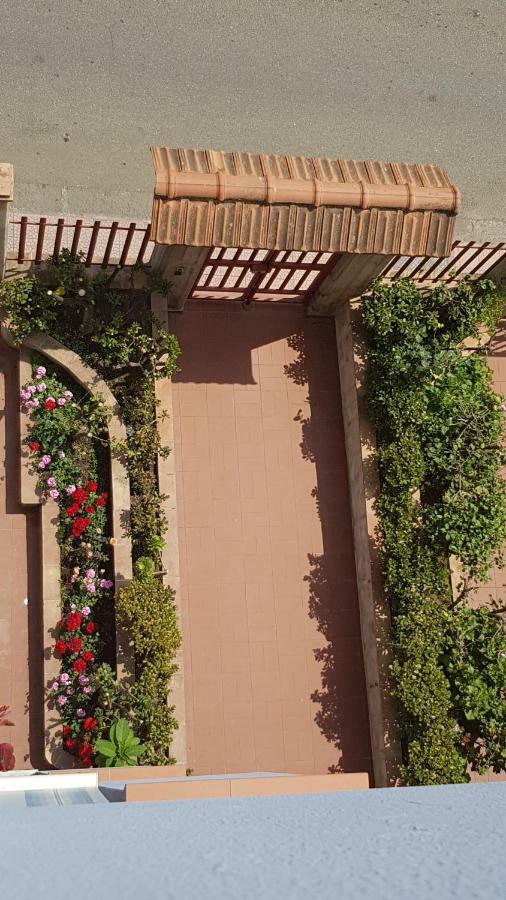 B&B Mimosa Giardini Naxos Exteriör bild